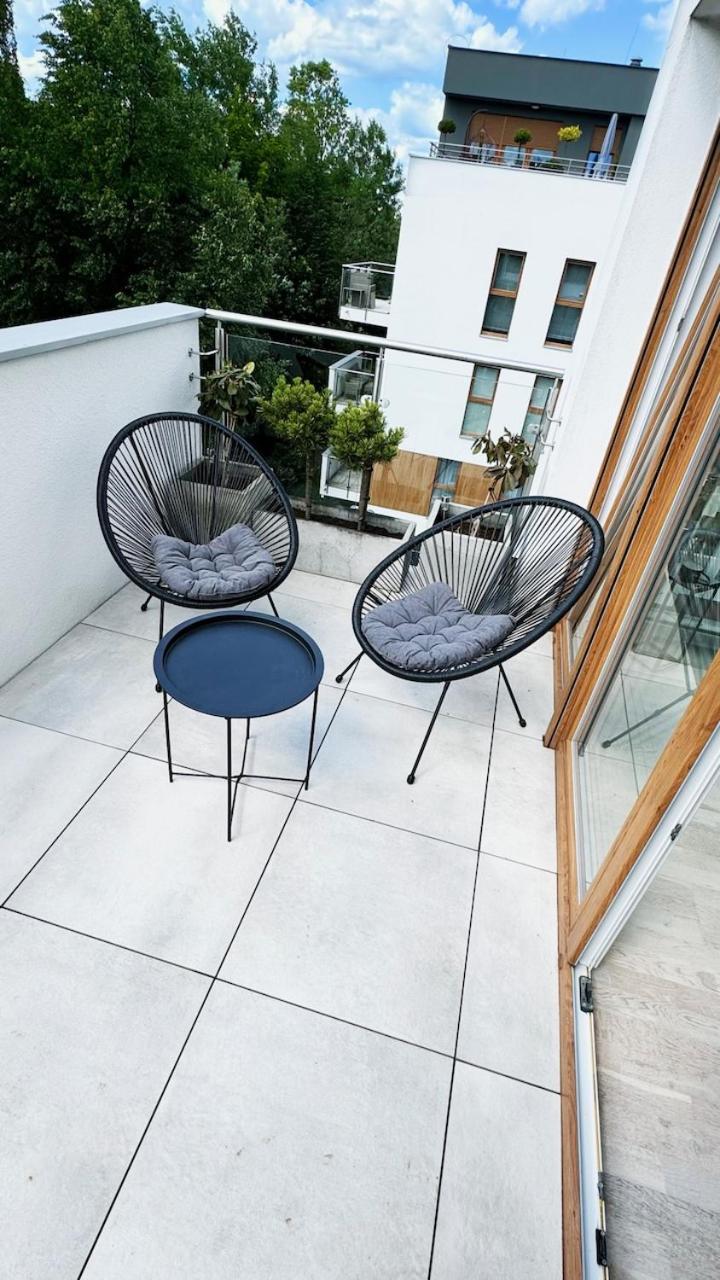 Apartament Park Bazantow Katowice Buitenkant foto